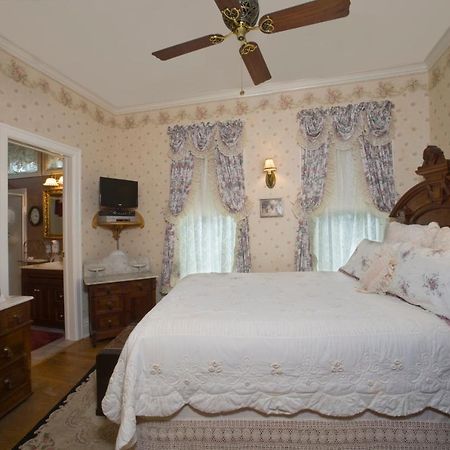 Port City Victorian Inn Muskegon Esterno foto