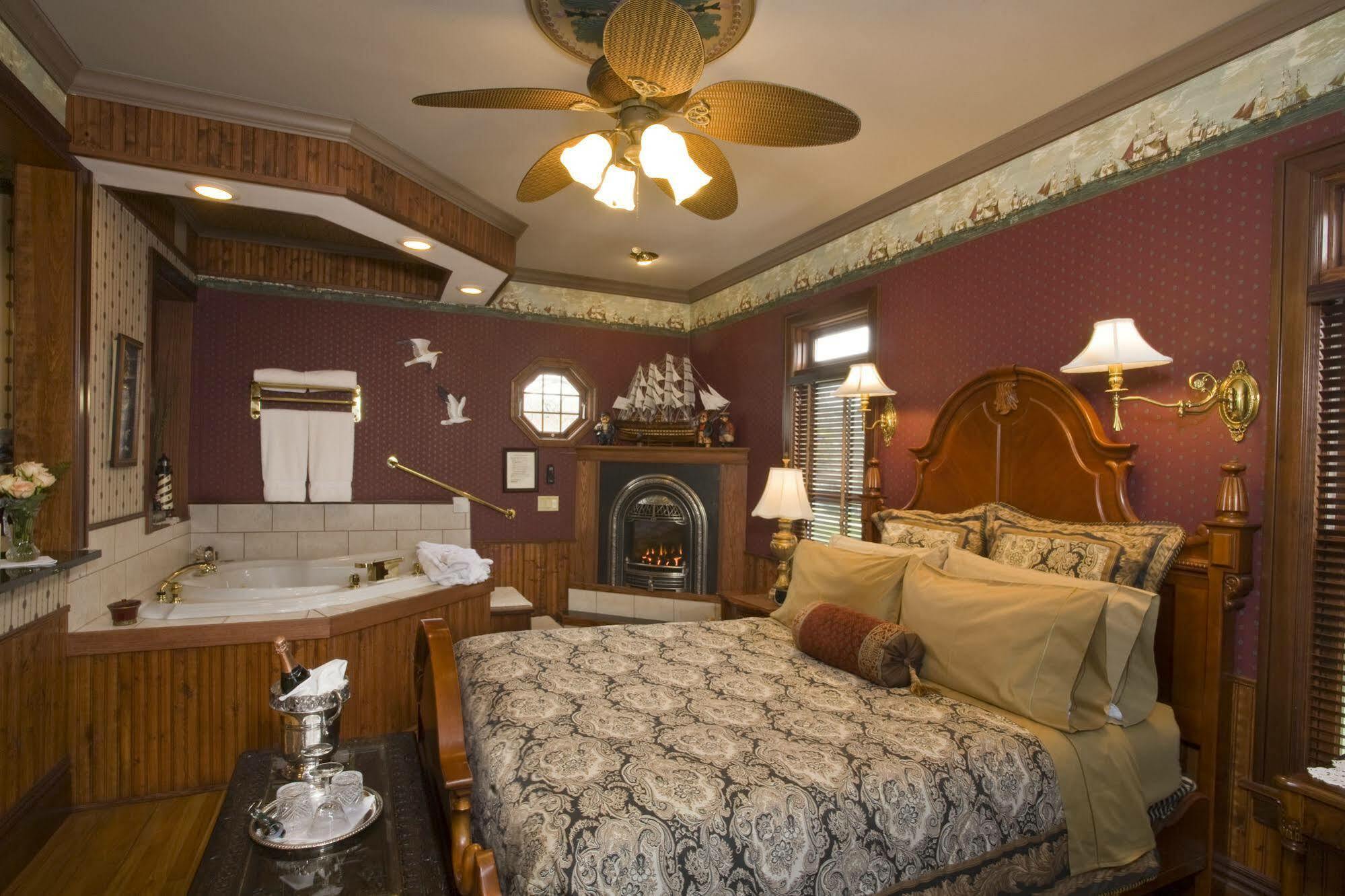 Port City Victorian Inn Muskegon Esterno foto