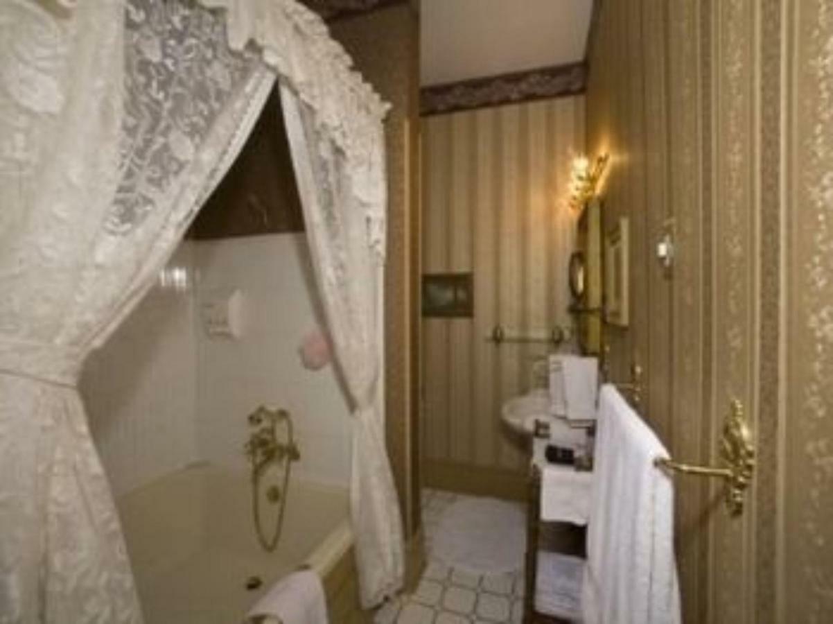 Port City Victorian Inn Muskegon Esterno foto