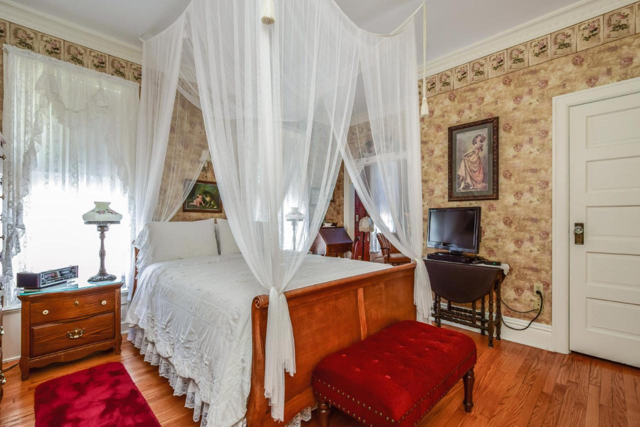 Port City Victorian Inn Muskegon Esterno foto